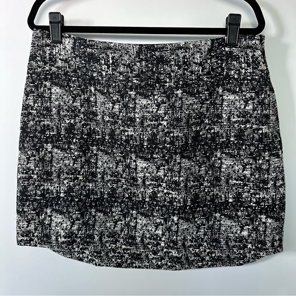 BANANA REPUBLIC WOMEN’S TEXTURES BLACK & WHITE SKIRT SIZE 14